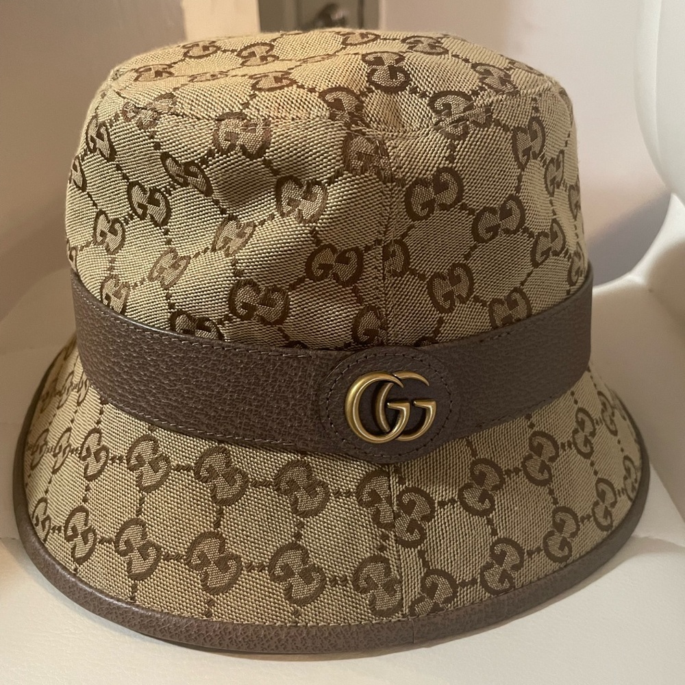 Brand new Gucci Bucket hat only worn once